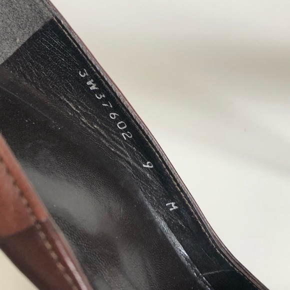 Stuart Weitzman Vintage Brown Pointed Toe High Heel Pumps - Picture 10 of 13